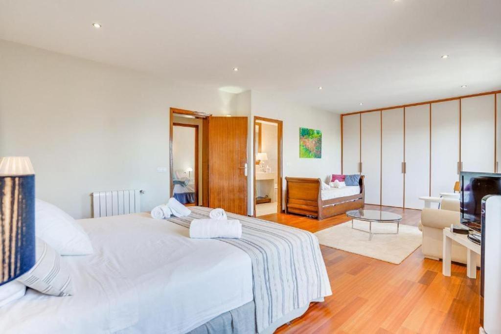 House By The Sea Very Near Of Palma By Renthousing Villa