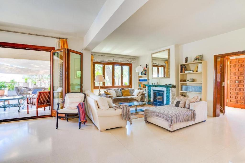 House By The Sea Very Near Of Palma By Renthousing Villa