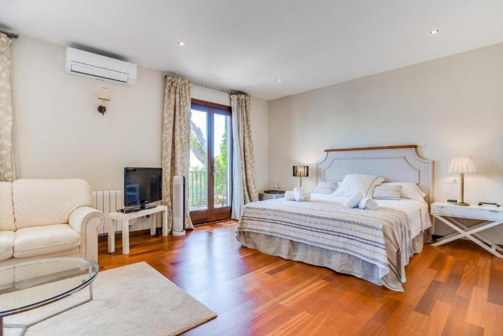 House By The Sea Very Near Of Palma By Renthousing Villa Can Pastilla (Mallorca)